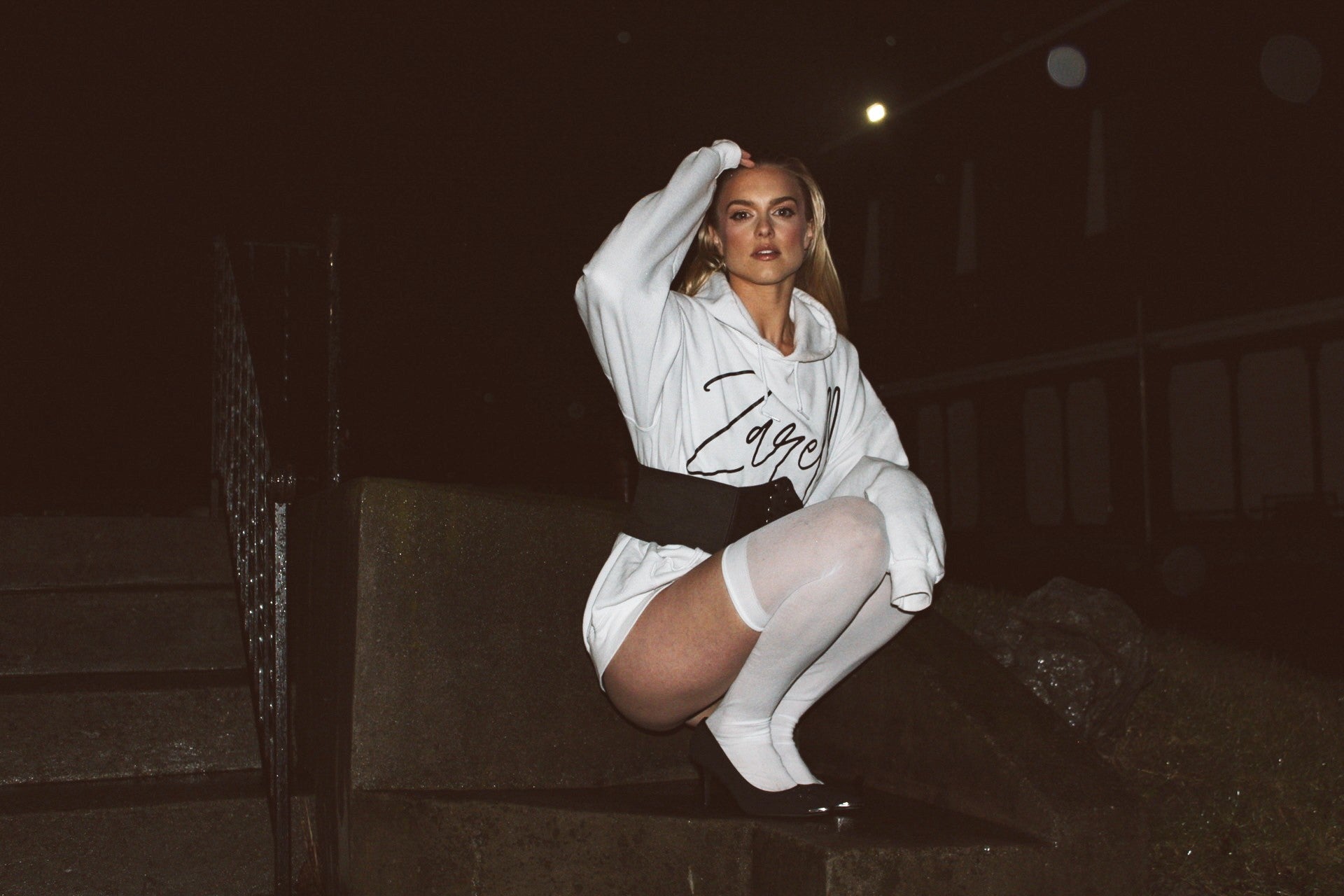 Zarell Hoodie - Black LOGO